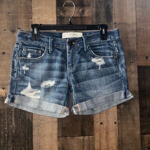Women’s Sz 00 Abercrombie & Fitch Women's Distressed Roll-Cuff Denim Shorts
